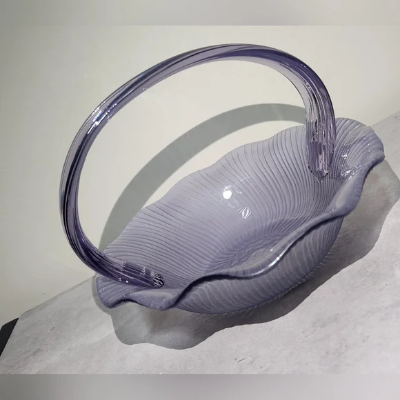 🌟 Laslo Mikasa Japana Vintage Lavender Glass Candy Dish Bride's Basket Purple - Picture 5 of 16